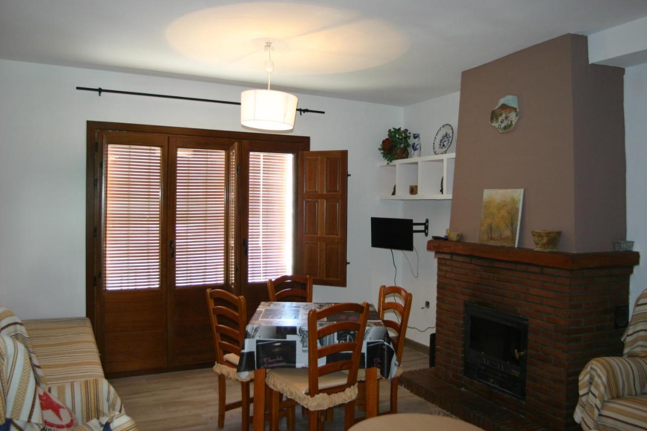 Apartamentos Y Casas Rurales Las Terrazas De La Alpujarra Bubión Exteriör bild
